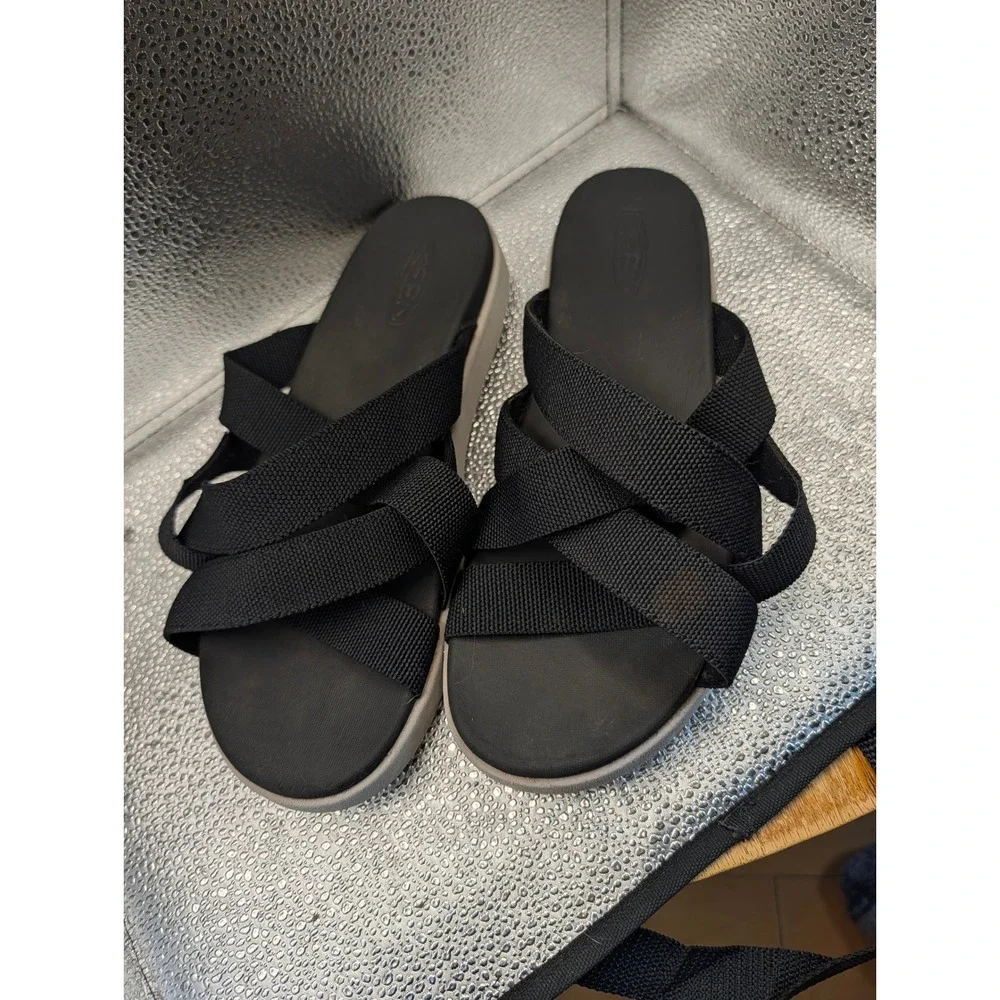 Keen Damaya Lattice Sandals Womens 9.5 Black Grey Strappy Slide 1022634